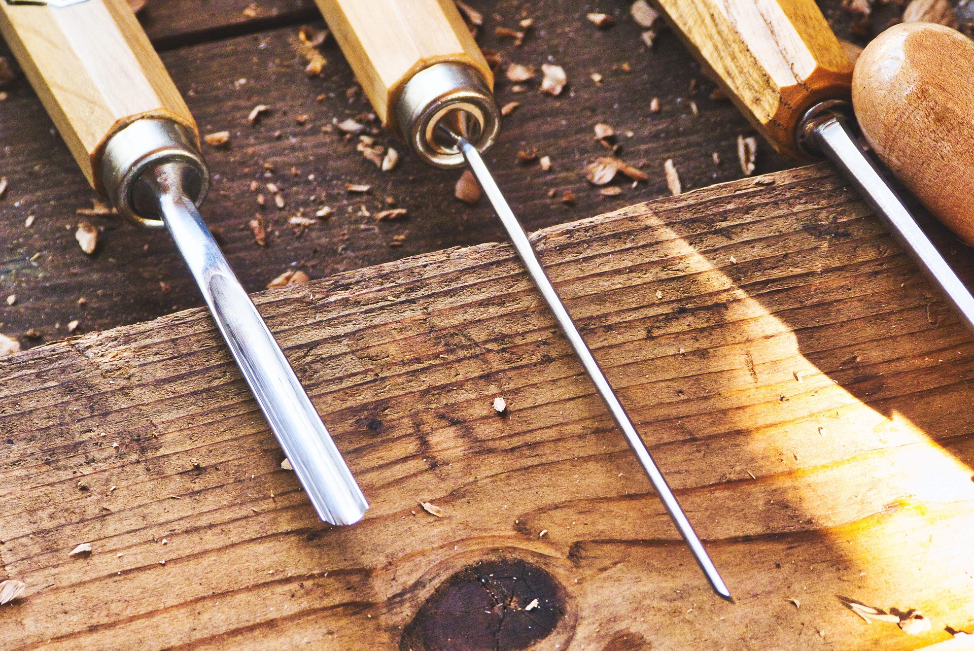 Renovace kuchyňské linky — řemeslná práce